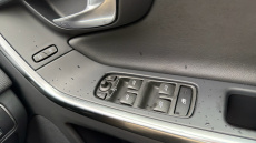 Volvo Xc60 D4 [190] R DESIGN Lux Nav 5dr Diesel Estate